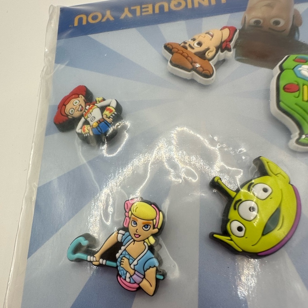 CROCS Toy Story Jibbitz charms - Picture 9 of 9